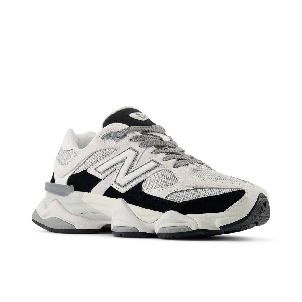 New Balance Unisex 9060 in Black with Reflection