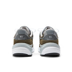 New Balance Unisex Made in USA 990v6