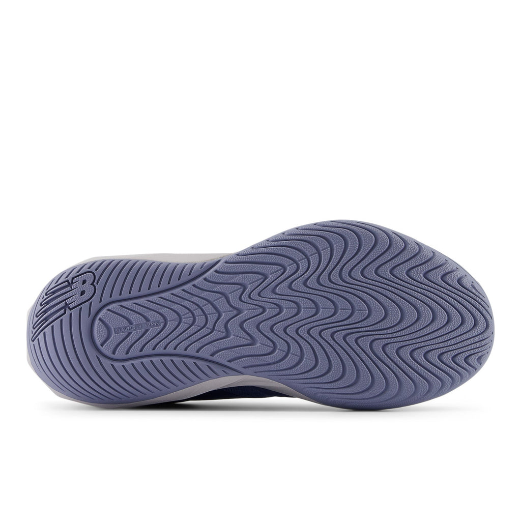 New Balance Women's FuelCell 796v4