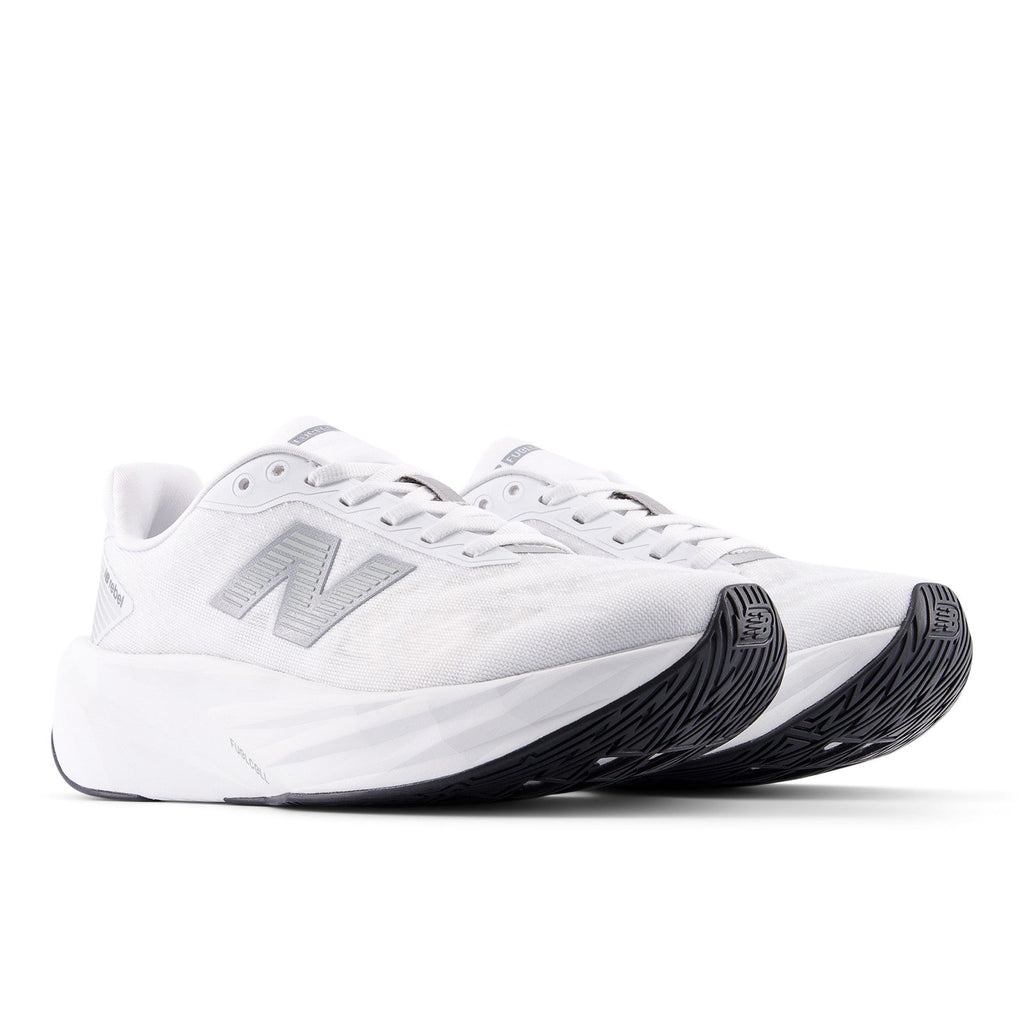 New Balance Women's FuelCell Rebel v5